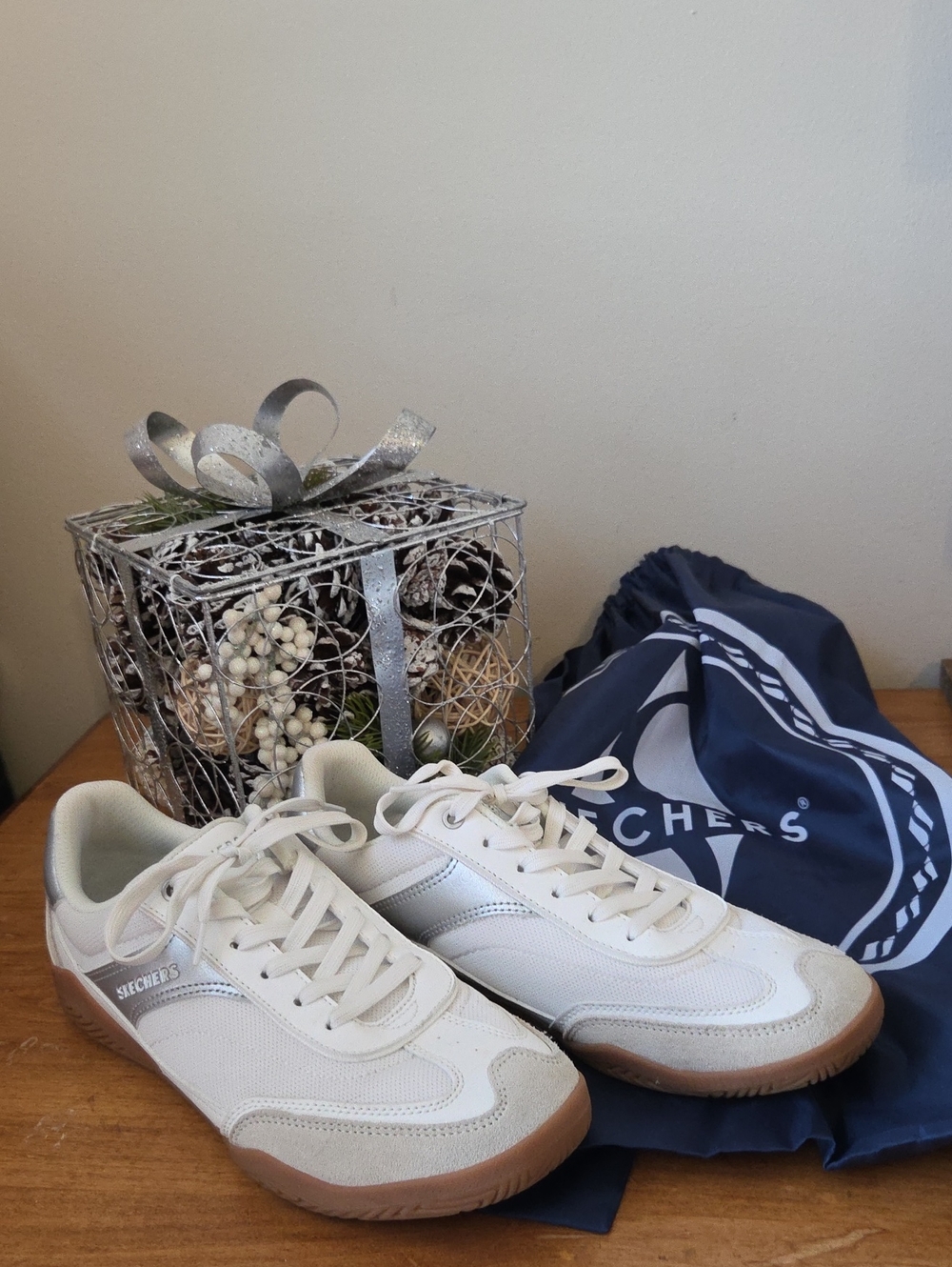 Skechers Womens White and Gum Casual Athletic Sneakers